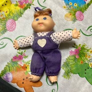 CABBAGE PATCH Doll Mini Figures Vintage 1995 Brown Hair with purple overalls